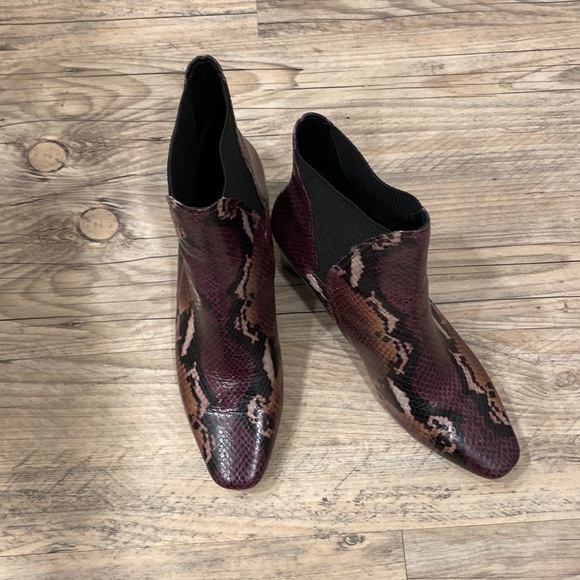 Donald J. Pliner Shoes - DONALD/PLINER ankle Booties